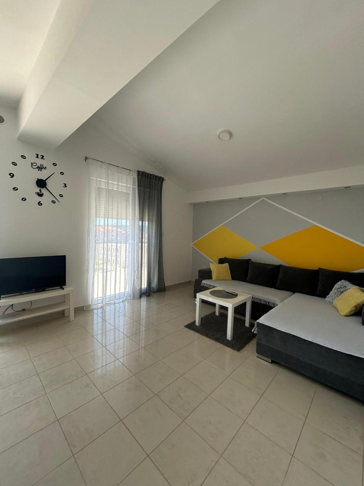 Apartman Lorna Turanj Exterior foto