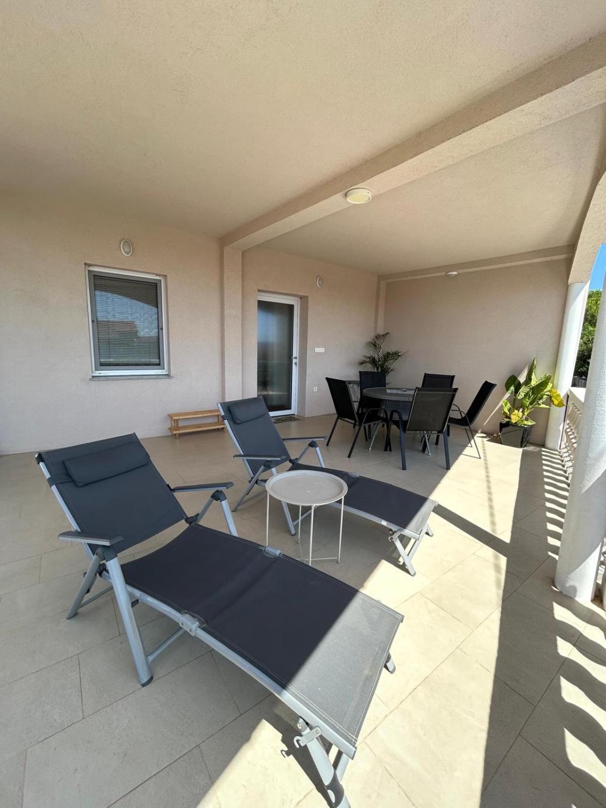 Apartman Lorna Turanj Exterior foto
